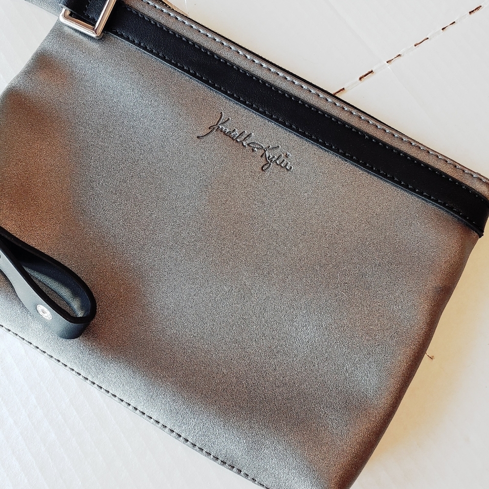 New! Kendell & Kylie Wristlet